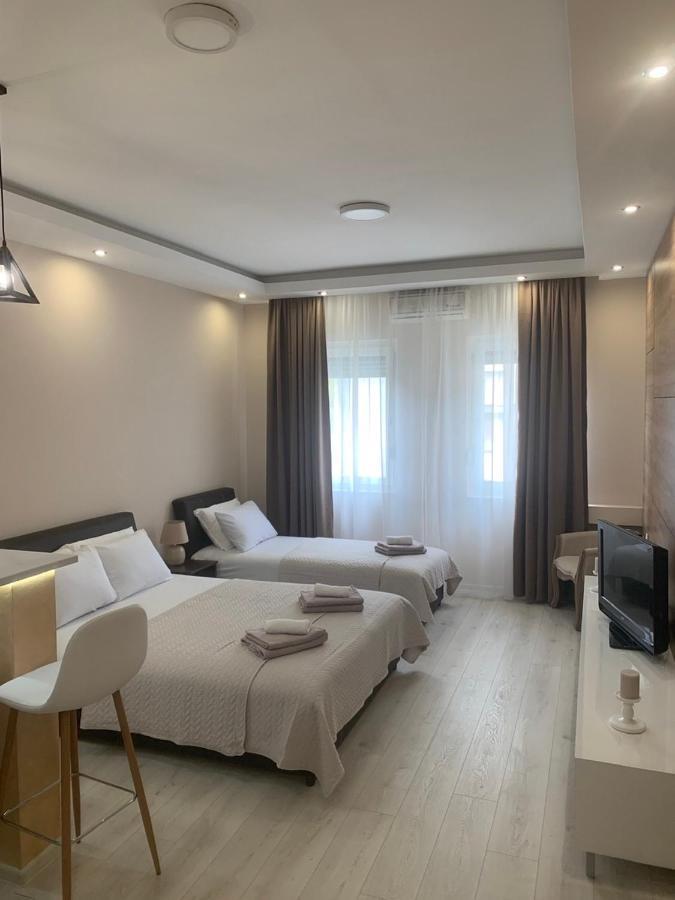 Ni Palas Central מראה חיצוני תמונה